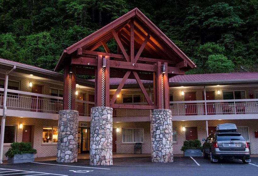 Отель Econo Lodge Cherokee Near River Park