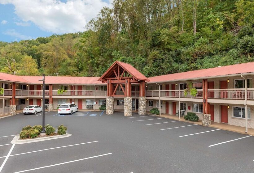 Отель Econo Lodge Cherokee Near River Park