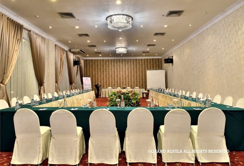 Fotos del hotel Grand Aquila  Bandung:  26