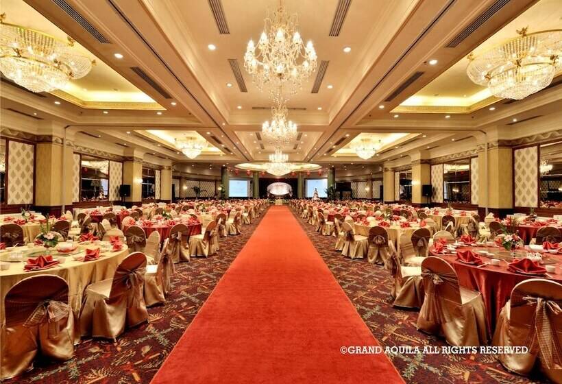 Fotos del hotel Grand Aquila  Bandung:  41