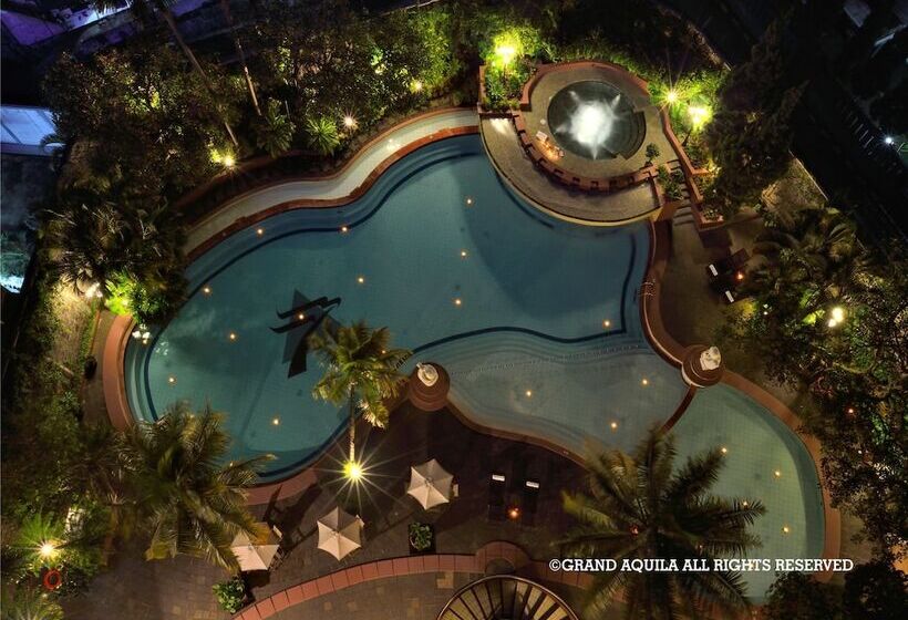 Fotos del hotel Grand Aquila  Bandung:  14
