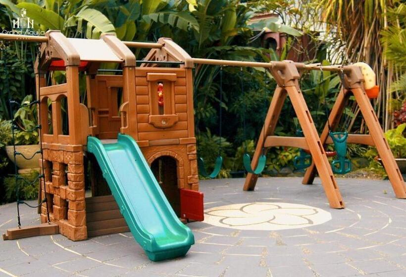 Fotos del hotel Grand Aquila  Bandung:  28