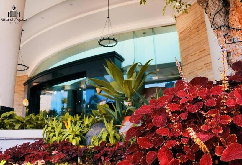هتل Grand Aquila