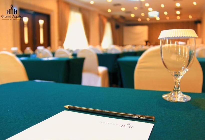 Fotos del hotel Grand Aquila  Bandung:  25