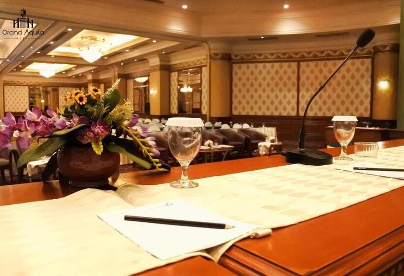 Fotos del hotel Grand Aquila  Bandung:  24