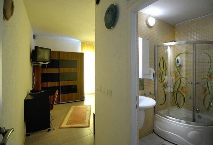 Fotos del hotel Hayat:  33 Fotos del hotel Hayat:  33