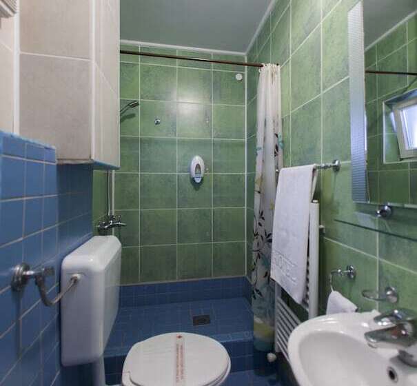 Fotos del hotel Hayat:  11 Fotos del hotel Hayat:  11