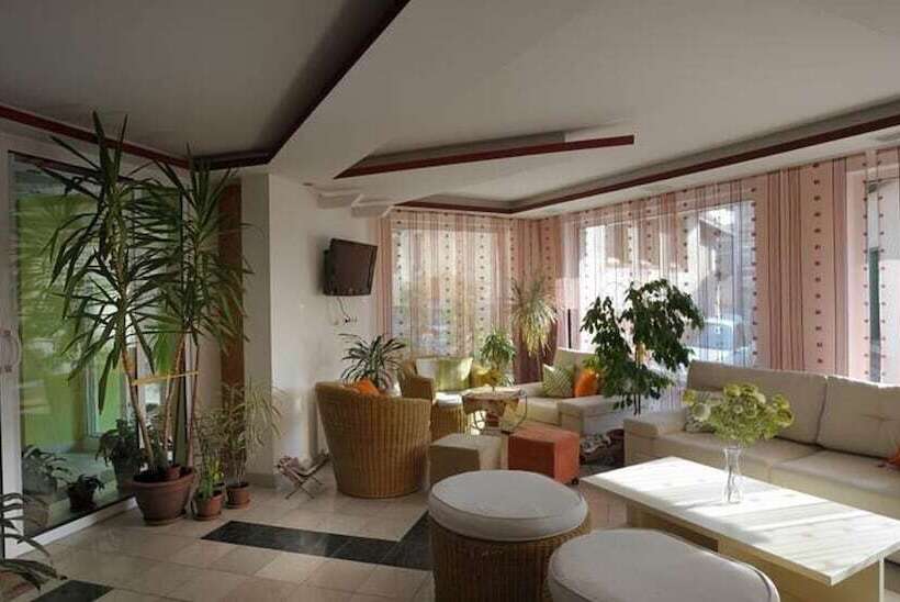 Fotos del hotel Hayat:  21 Fotos del hotel Hayat:  21