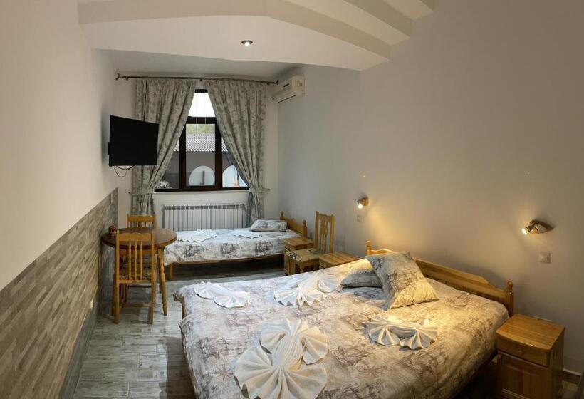 هتل Guesthouse Hitar Petar