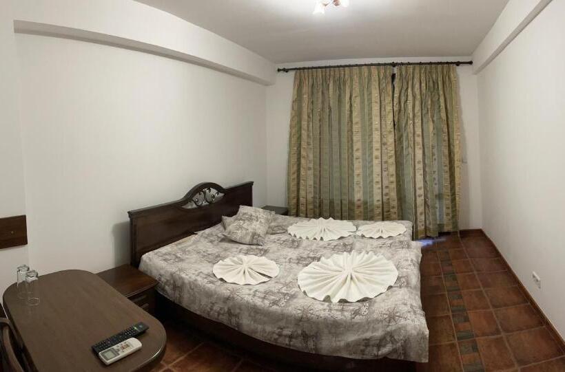 هتل Guesthouse Hitar Petar
