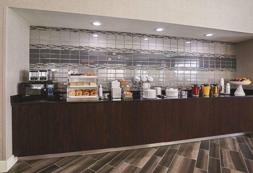 هتل La Quinta By Wyndham Dallas Plano West