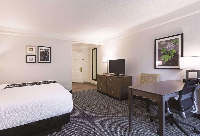 בית מלון כפרי La Quinta By Wyndham Dallas Plano West