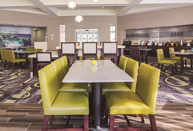בית מלון כפרי La Quinta By Wyndham Dallas Plano West