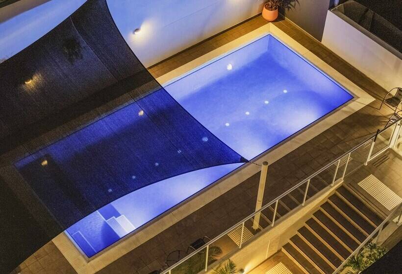 هتل Mercure Centro Port Macquarie