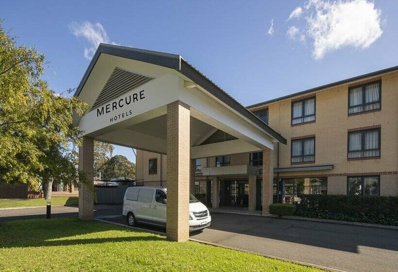 Отель Mercure Sydney Macquarie Park