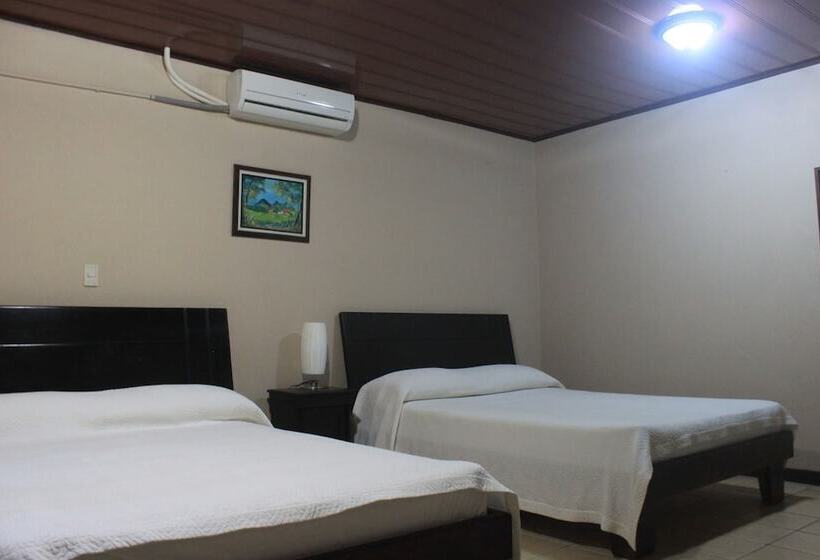 هتل Santa Maria Inn