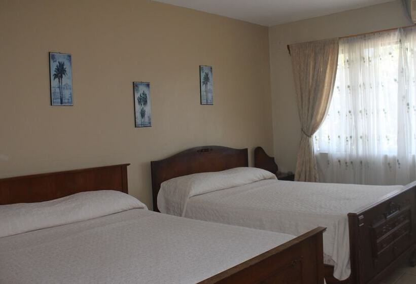 هتل Santa Maria Inn