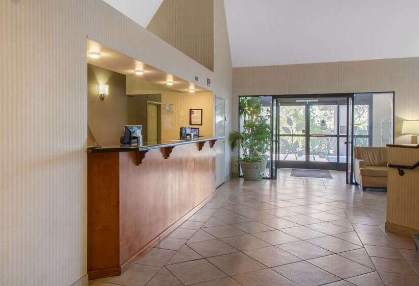 فندق Sleep Inn & Suites Bakersfield North