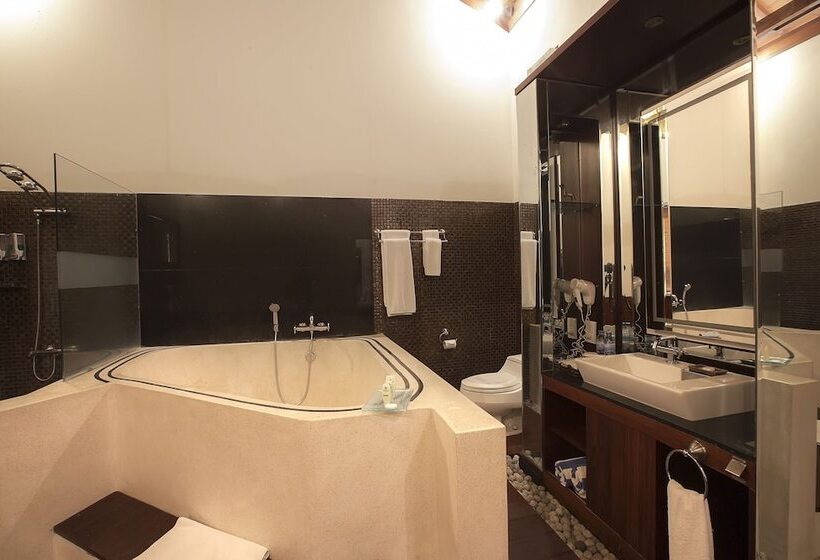 Отель The Beverly Hills Bali A Luxury Villas & Spa