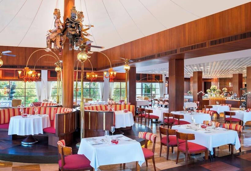 هتل The St. Regis Bali Resort