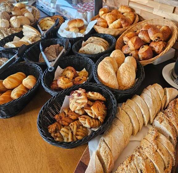 هتل Westendia Free Parking Top Breakfast