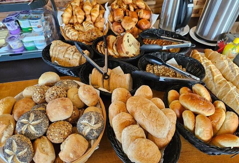 هتل Westendia Free Parking Top Breakfast