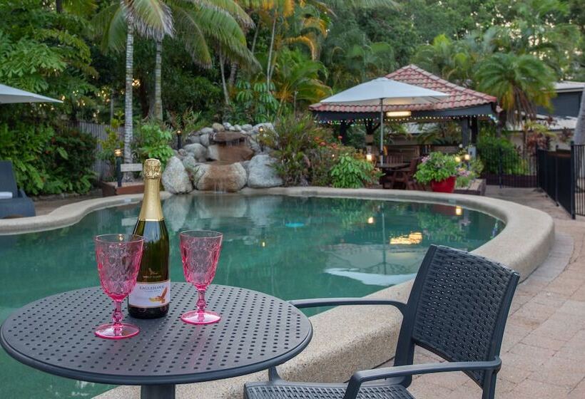 Lychee Tree Holiday Apartments