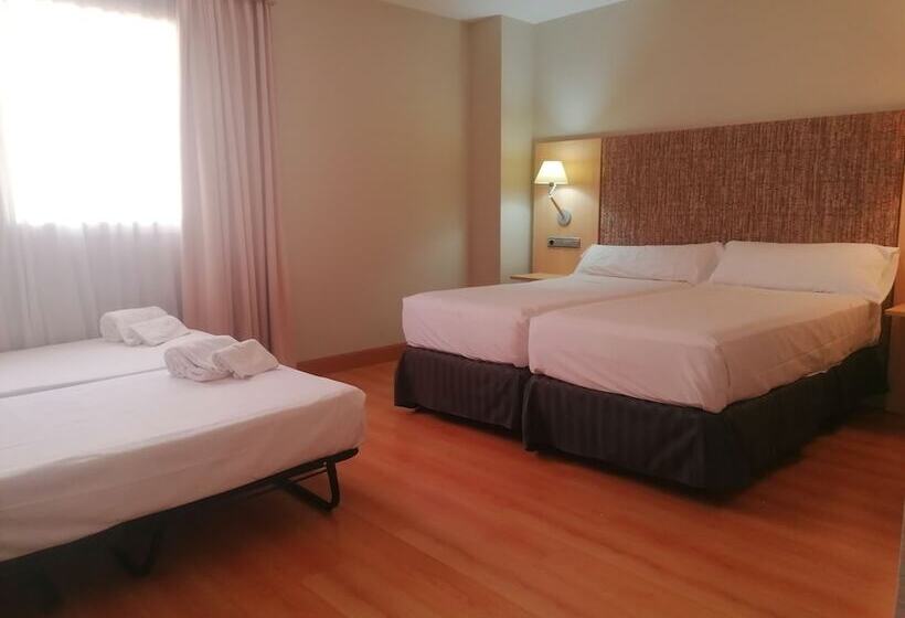 Fotos del hotel Hospedium Hotel Villa Gomá:  6
