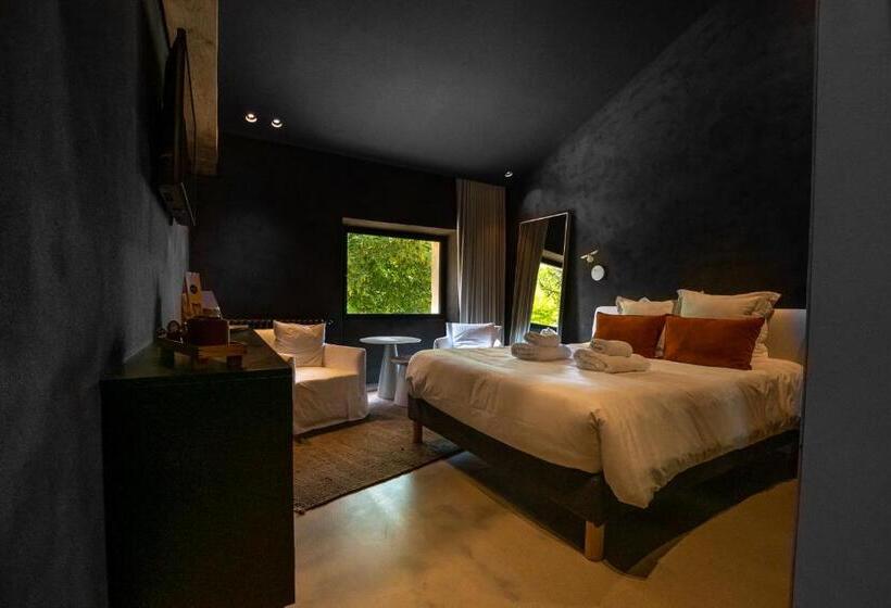 تختخواب و صبحانه La Maison Des Sources