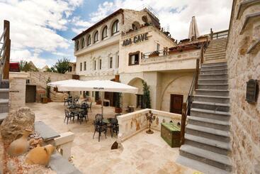 هتل Ada Cave Suites