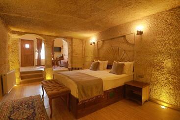هتل Ada Cave Suites