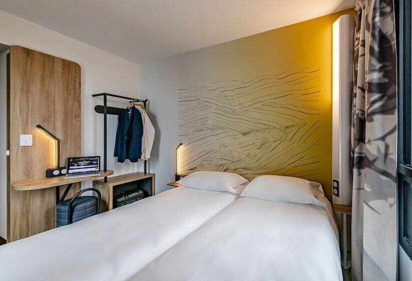 B&b Hotel Le Port Marly Saint Germain En Laye