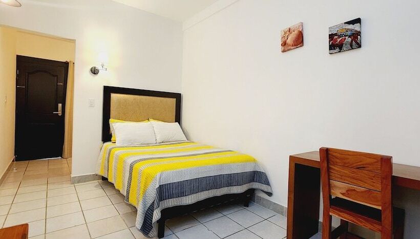 هتل Boutique Plaza Doradas