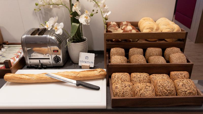 هتل Holiday Inn Express   Offenbach, An Ihg