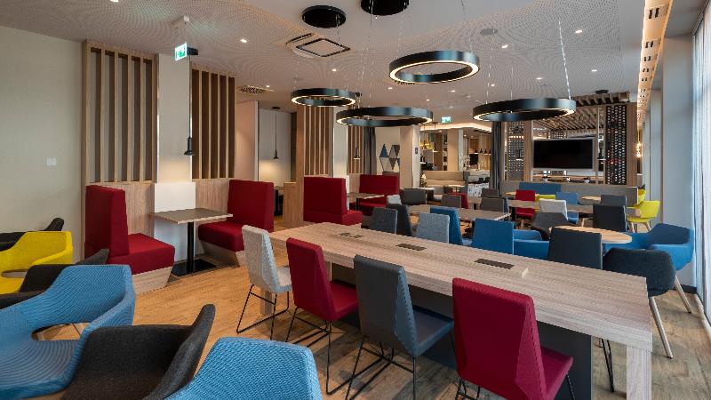 هتل Holiday Inn Express   Offenbach, An Ihg