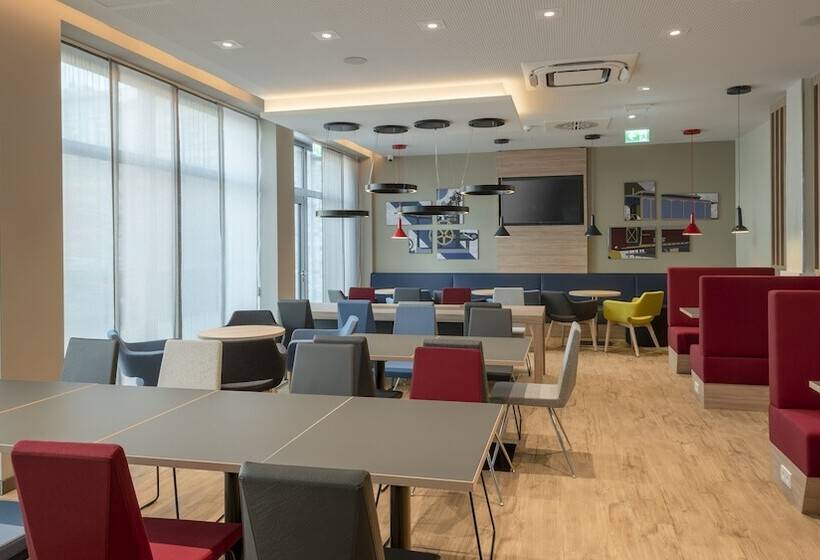 هتل Holiday Inn Express   Offenbach, An Ihg