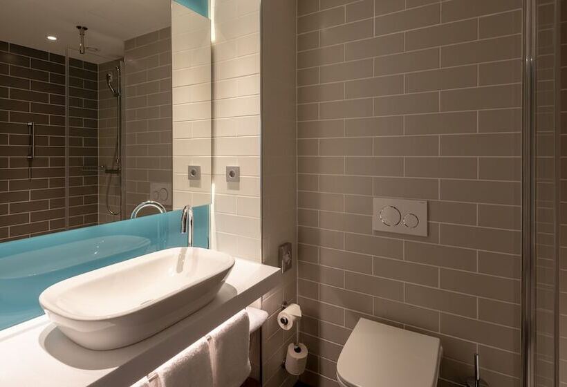 هتل Holiday Inn Express   Offenbach, An Ihg