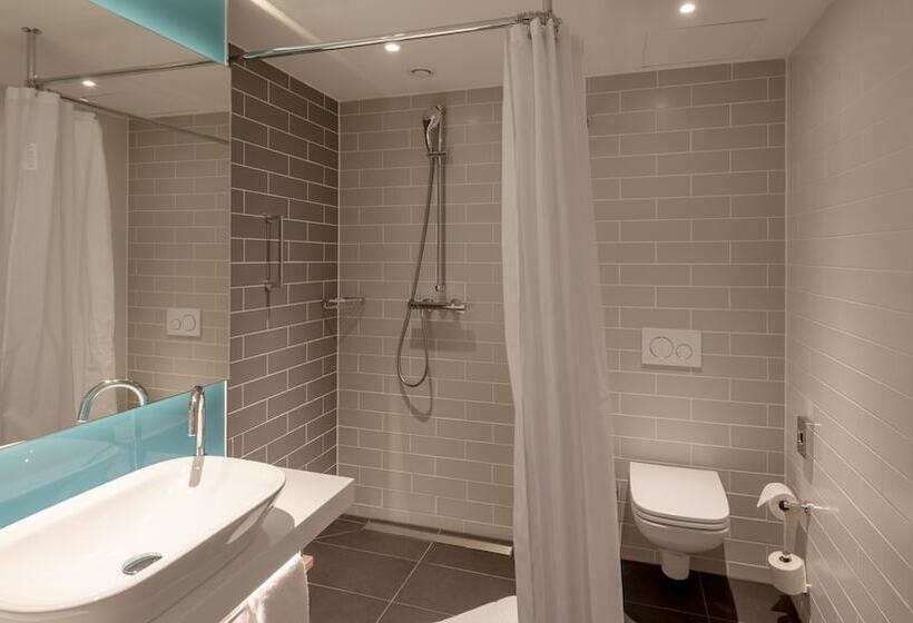هتل Holiday Inn Express   Offenbach, An Ihg