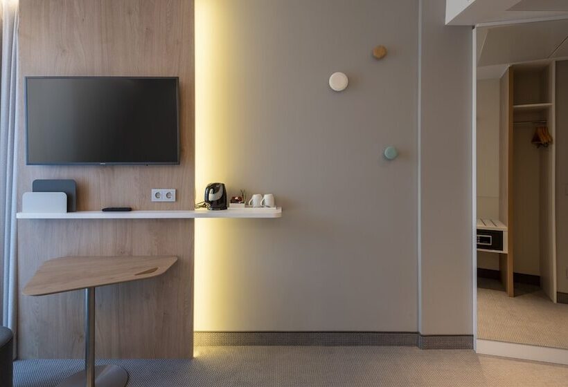 هتل Holiday Inn Express   Offenbach, An Ihg