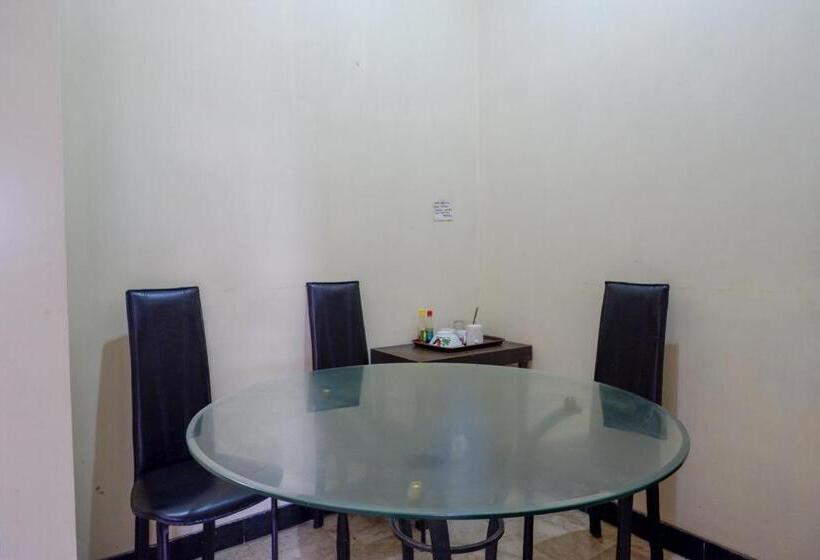 هتل Koolkost Near Kawasan Simpang Lima Semarang