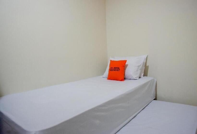 هتل Koolkost Near Kawasan Simpang Lima Semarang