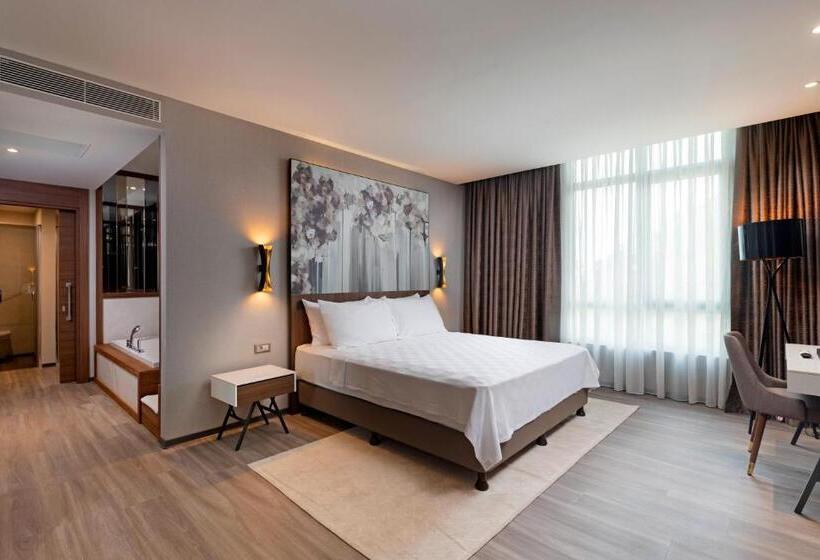 هتل Limak Skopje Luxury