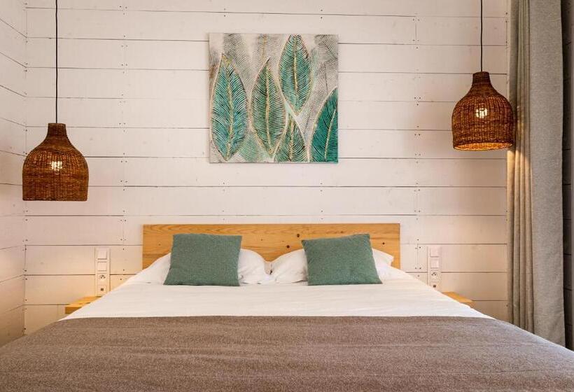 Отель Lodges De Camargue
