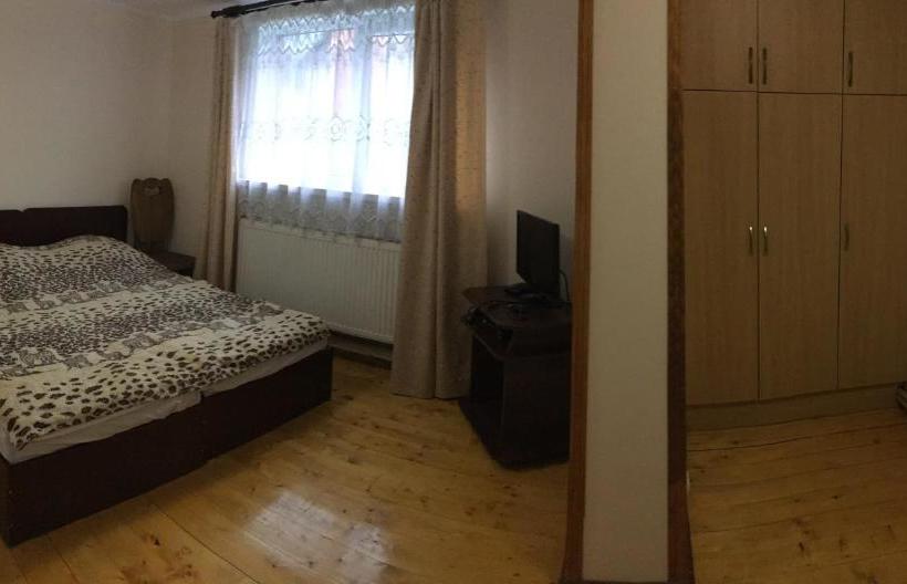 Pensão барви карпат