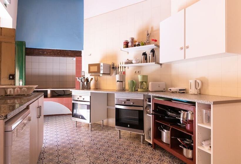 Tilia Hostel