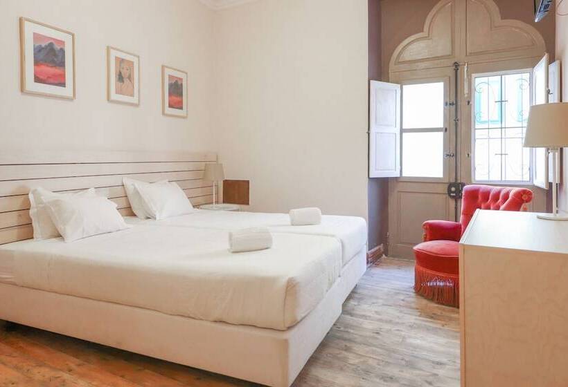 Tilia Hostel