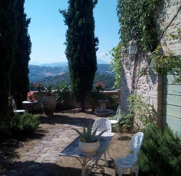B&b La Locanda Di Cavoleto