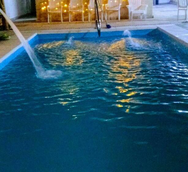 Nuevo Hotel Roble