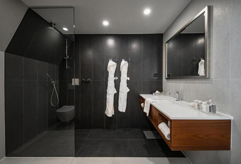 Heron Live Hotel Marina & Spa