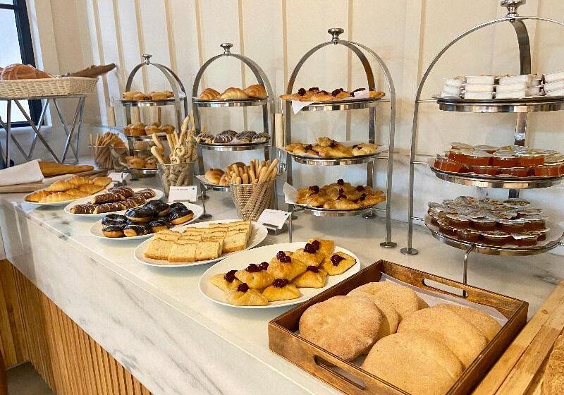 هتل Holiday Inn Goa Candolim